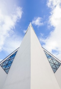 Kirche_in_Olafsvik_(Island) (2)